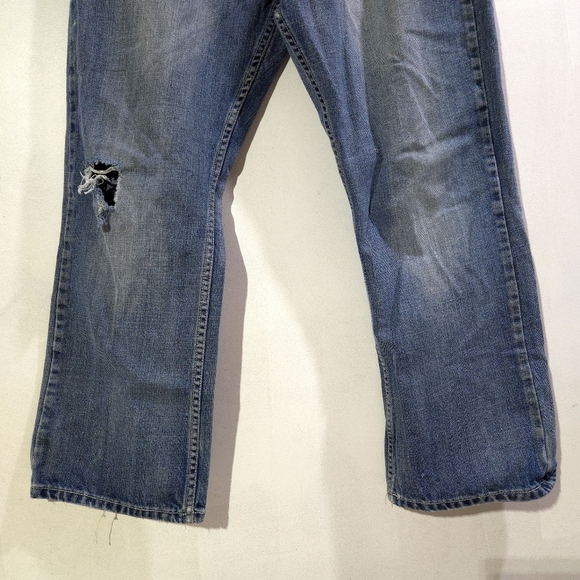 Flypaper | Men's Blue Distressed Boot Cut Jeans 34x30 - Picture 3 of 9